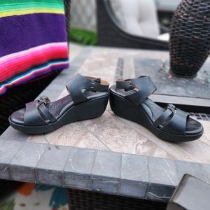 Very cool Born, Wedge sandals, Black leather size 9.